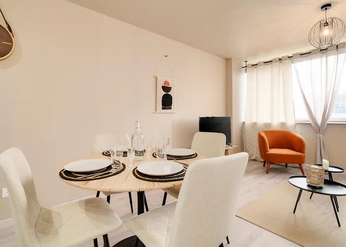 公寓 L'elegance Du Centre - Gare Congres - Parking - T3