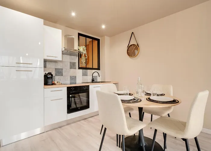 L'elegance Du Centre - Gare Congres - Parking - T3 南锡