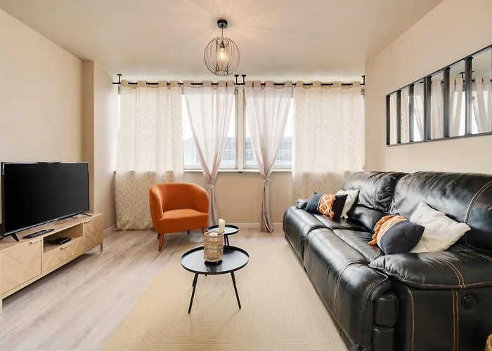 Daire L'elegance Du Centre - Gare Congres - Parking - T3