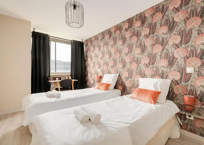 L'elegance Du Centre - Gare Congres - Parking - T3 南锡